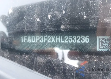 2017 Ford Focus Se z USA, uszkodzony, nr VIN 1FADP3F2XHL253236